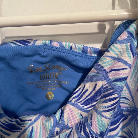 Lilly Pulitzer Leggings- Blue with Pink and Green Floral - Picture 2 of 4